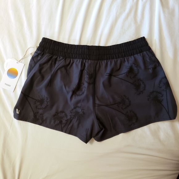 🌟NEW Quick-Dry Vuori Clementine Short - Picture 5 of 5